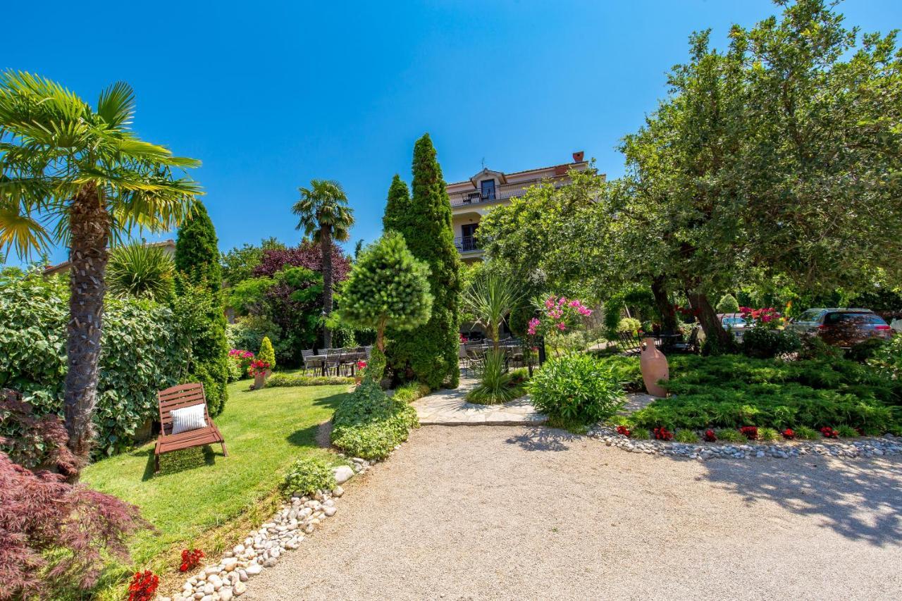 B&B Marijana Malinska Exterior photo