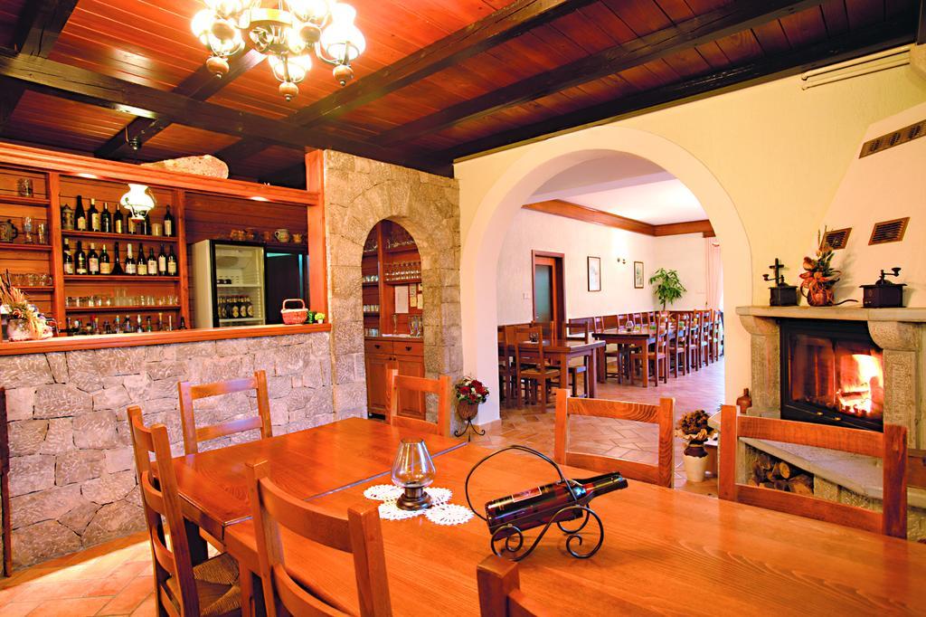 B&B Marijana Malinska Exterior photo
